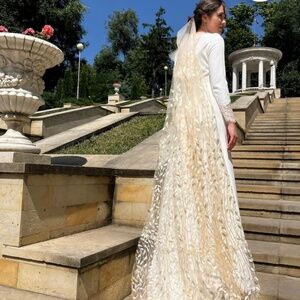 Golden sequin leaves wedding veil